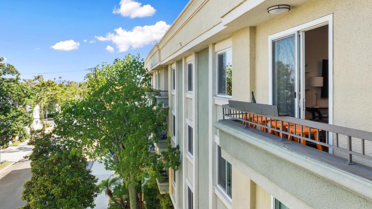 Beverly Hills 2 Bed 2 Bath Penthouse With Den And Parking 414 Los Angeles Luaran gambar