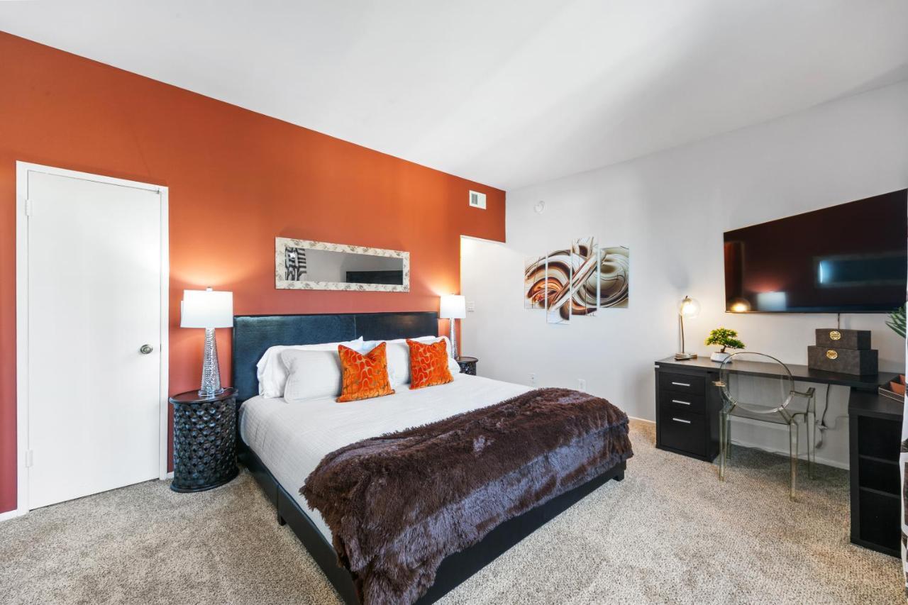 Beverly Hills 2 Bed 2 Bath Penthouse With Den And Parking 414 Los Angeles Luaran gambar