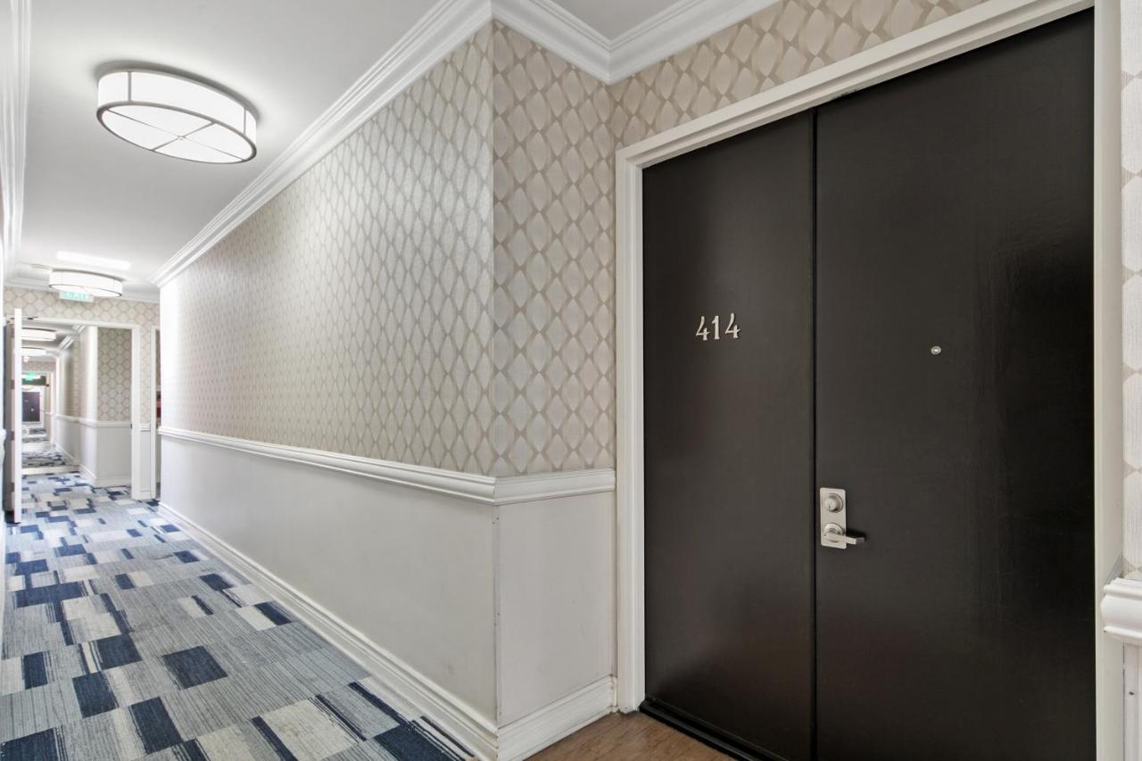 Beverly Hills 2 Bed 2 Bath Penthouse With Den And Parking 414 Los Angeles Luaran gambar